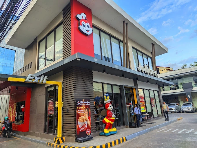 Jollibee Gaisano Center Bogo, Cebu